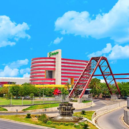 Holiday Inn Monterrey-Parque Fundidora By Ihg Exteriör bild La Plaza Mall