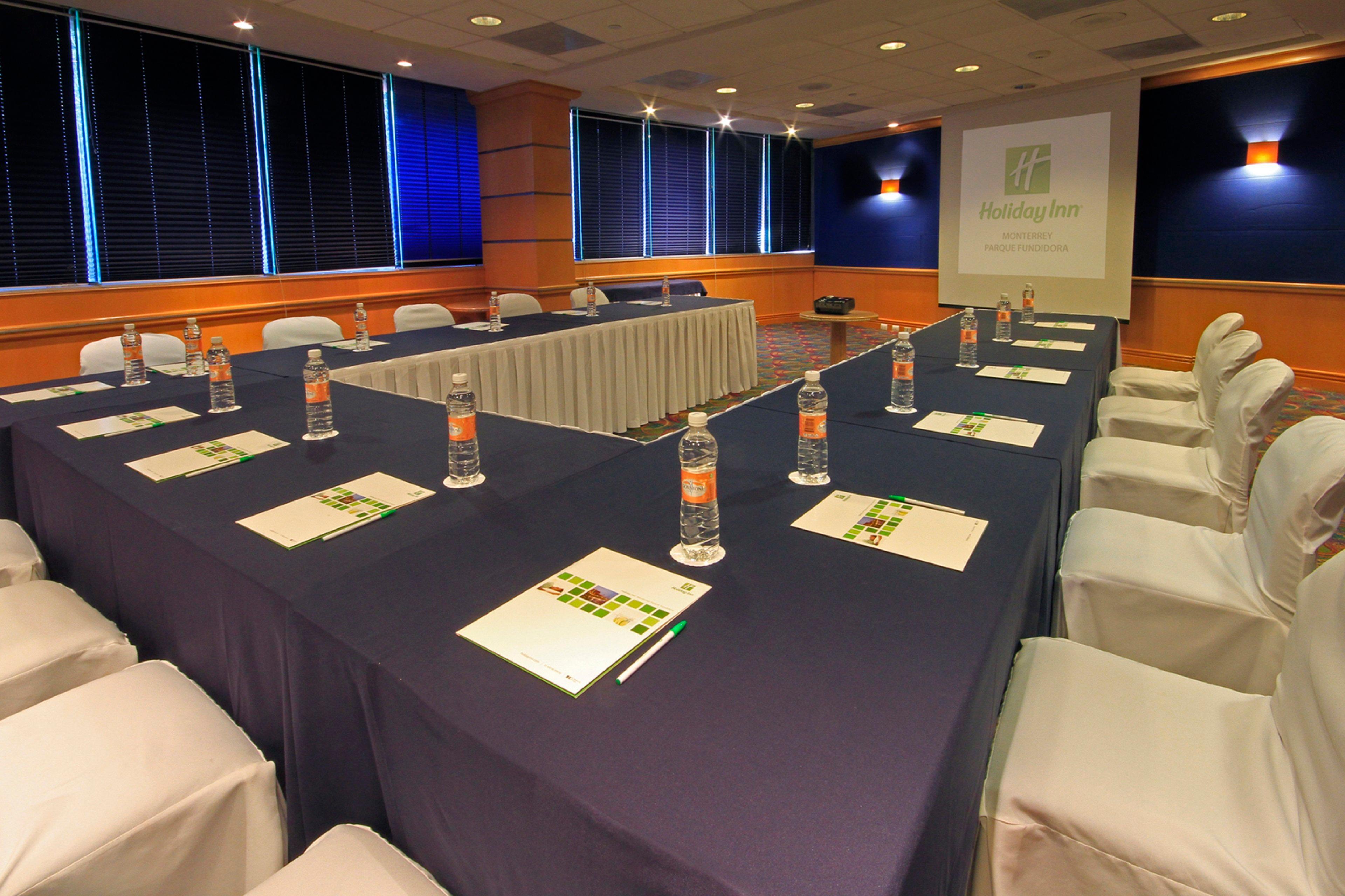 Holiday Inn Monterrey-Parque Fundidora By Ihg Exteriör bild Meeting room