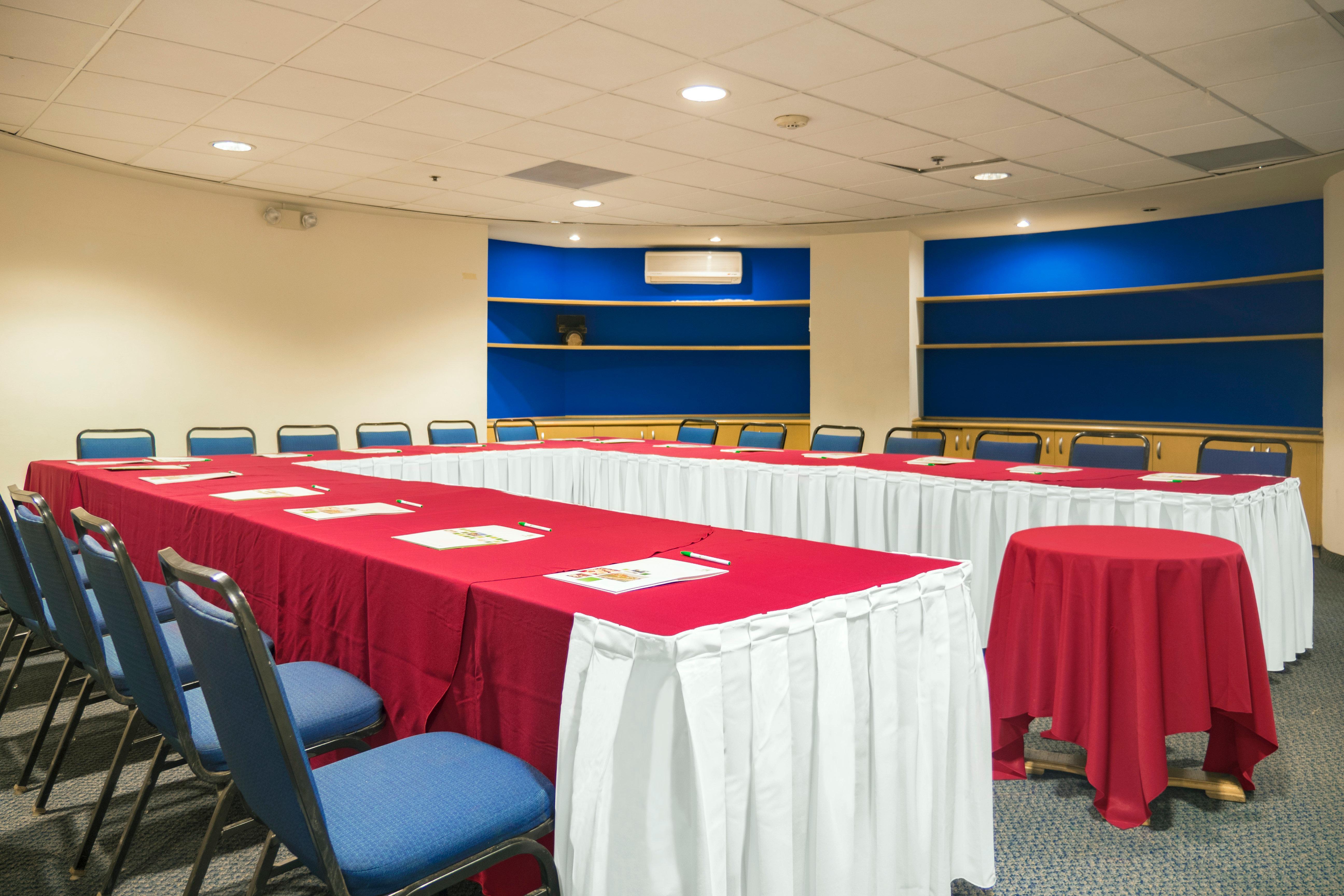 Holiday Inn Monterrey-Parque Fundidora By Ihg Exteriör bild Meeting room