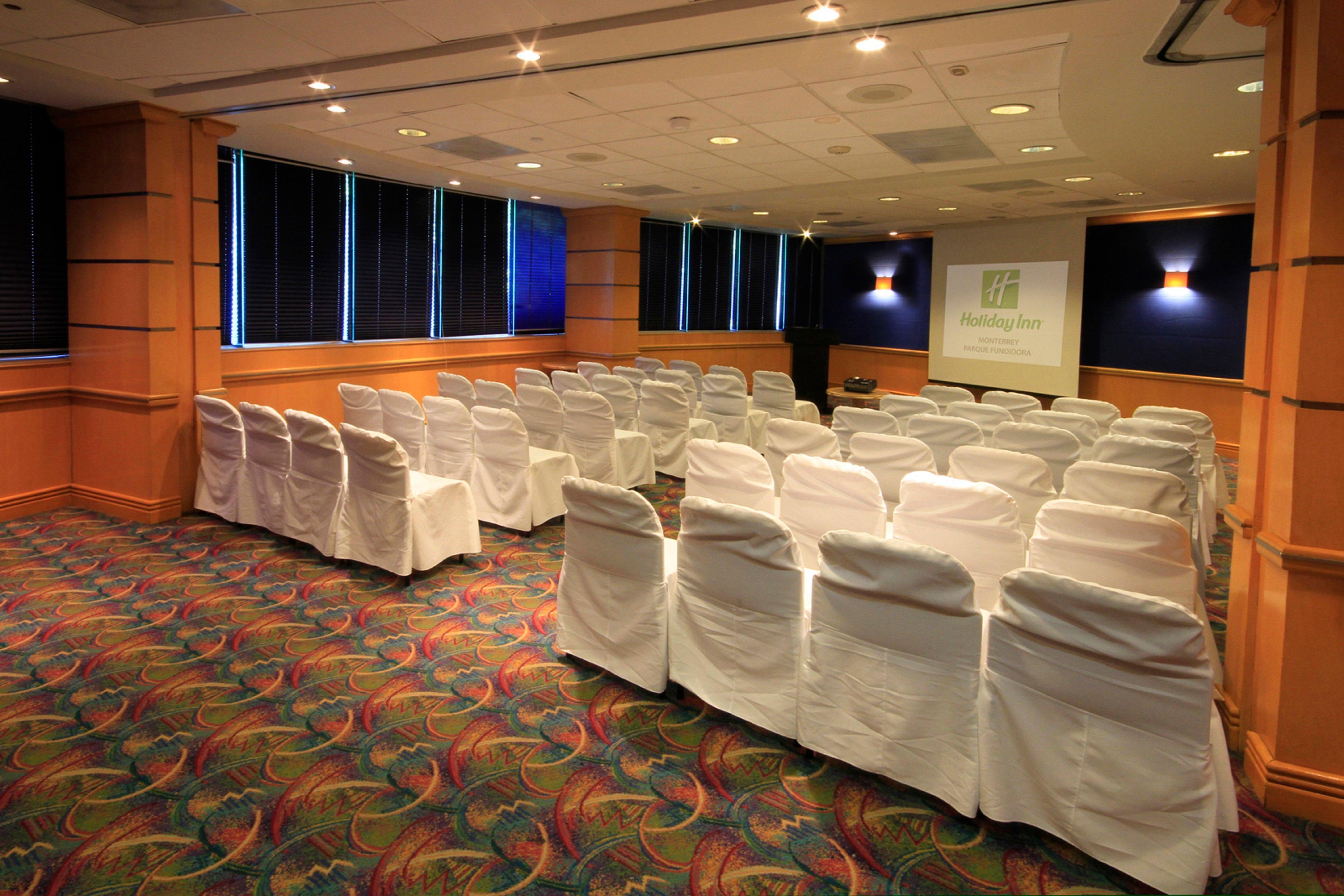Holiday Inn Monterrey-Parque Fundidora By Ihg Exteriör bild A typical meeting room